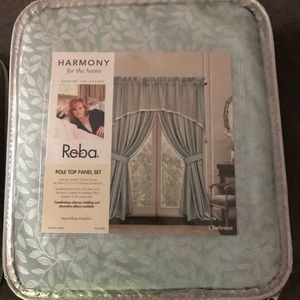 Reba Pole Top Panel Set 2 pack